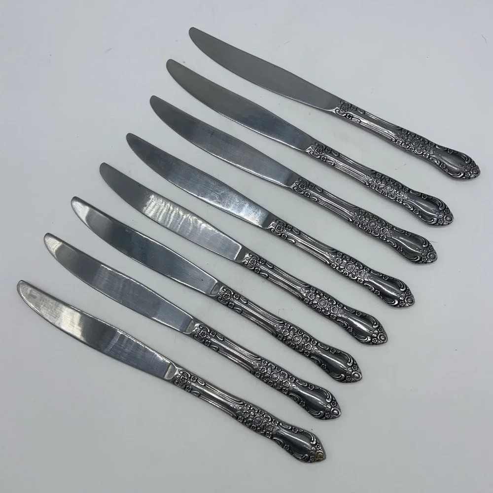 Oneida Northland Carolina Set Of 8 Dinner Knives 8.5